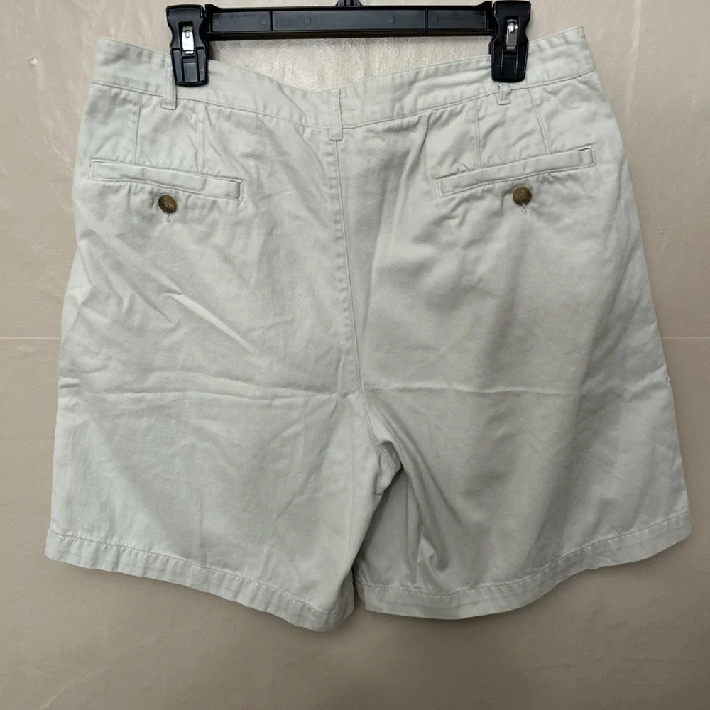 Vintage Looney Tunes Rabbit Embroidery Khaki Men's‎ 36 Shorts Pleated